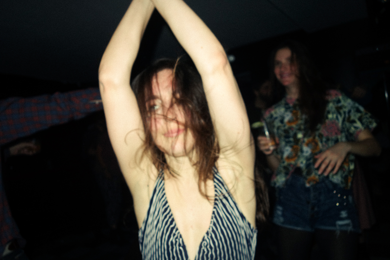 Illustration for article titled WHITE GIRL : WRAP PARTY
